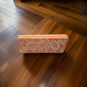 Flower print zipper wallet